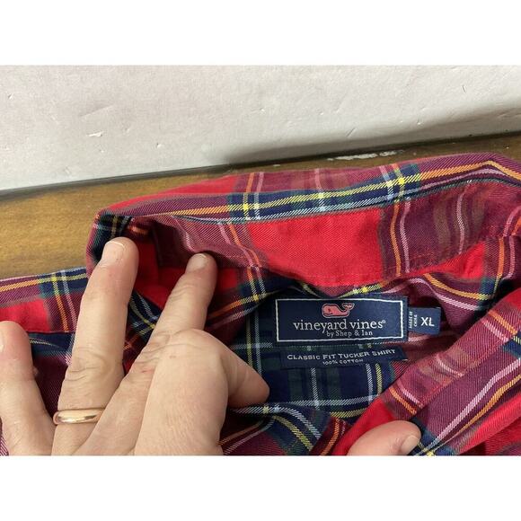 Vineyard Vines Mens XL Red Plaid Classic Fit Tucker Collar Button Up Shirt - Picture 5 of 9